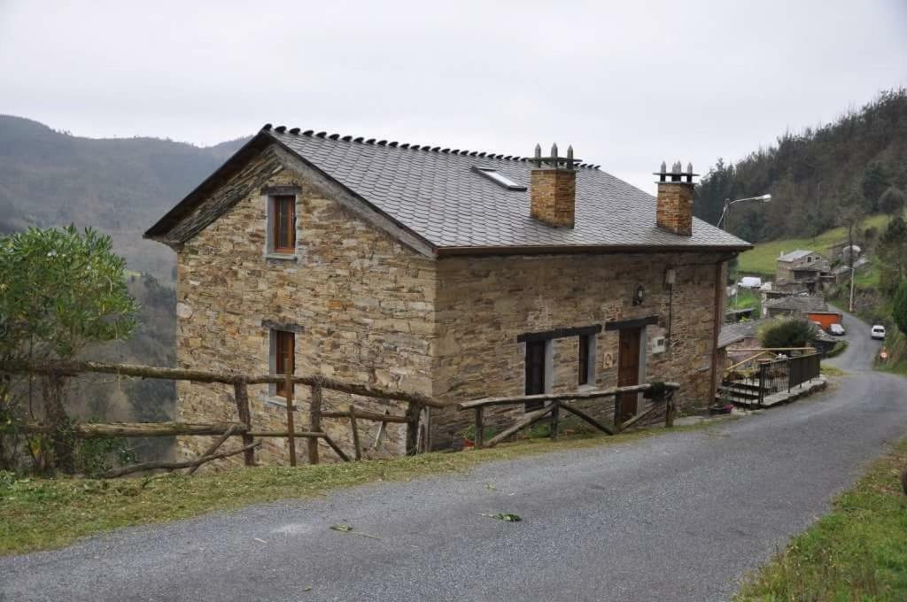Apartamento El Acebo Leilighet San Tirso de Abres Eksteriør bilde
