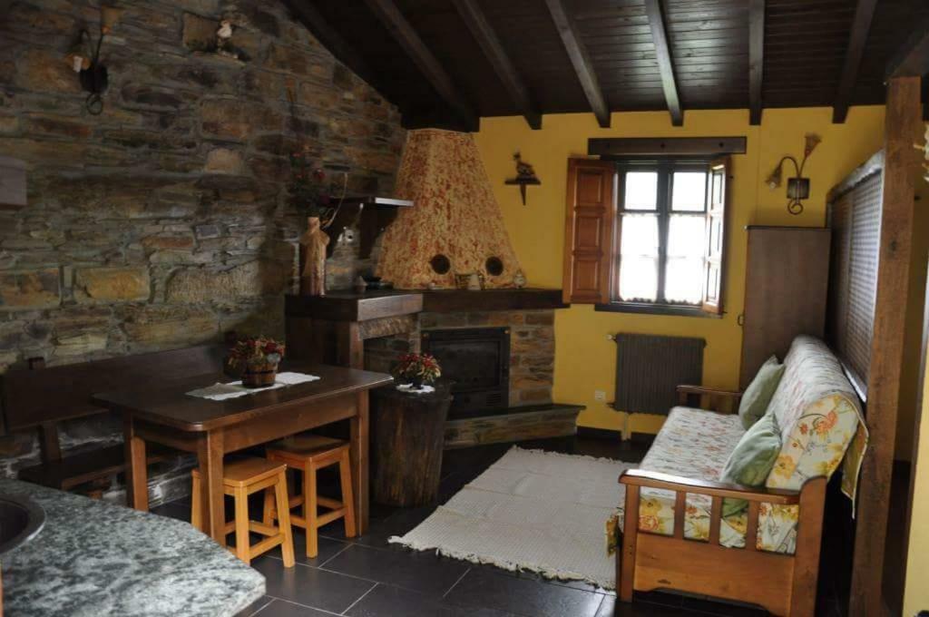Apartamento El Acebo Leilighet San Tirso de Abres Eksteriør bilde